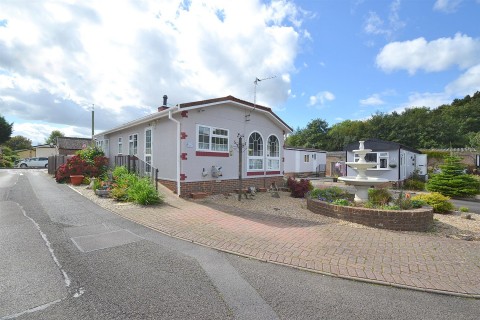 View Full Details for Upper Horsebridge, Hailsham